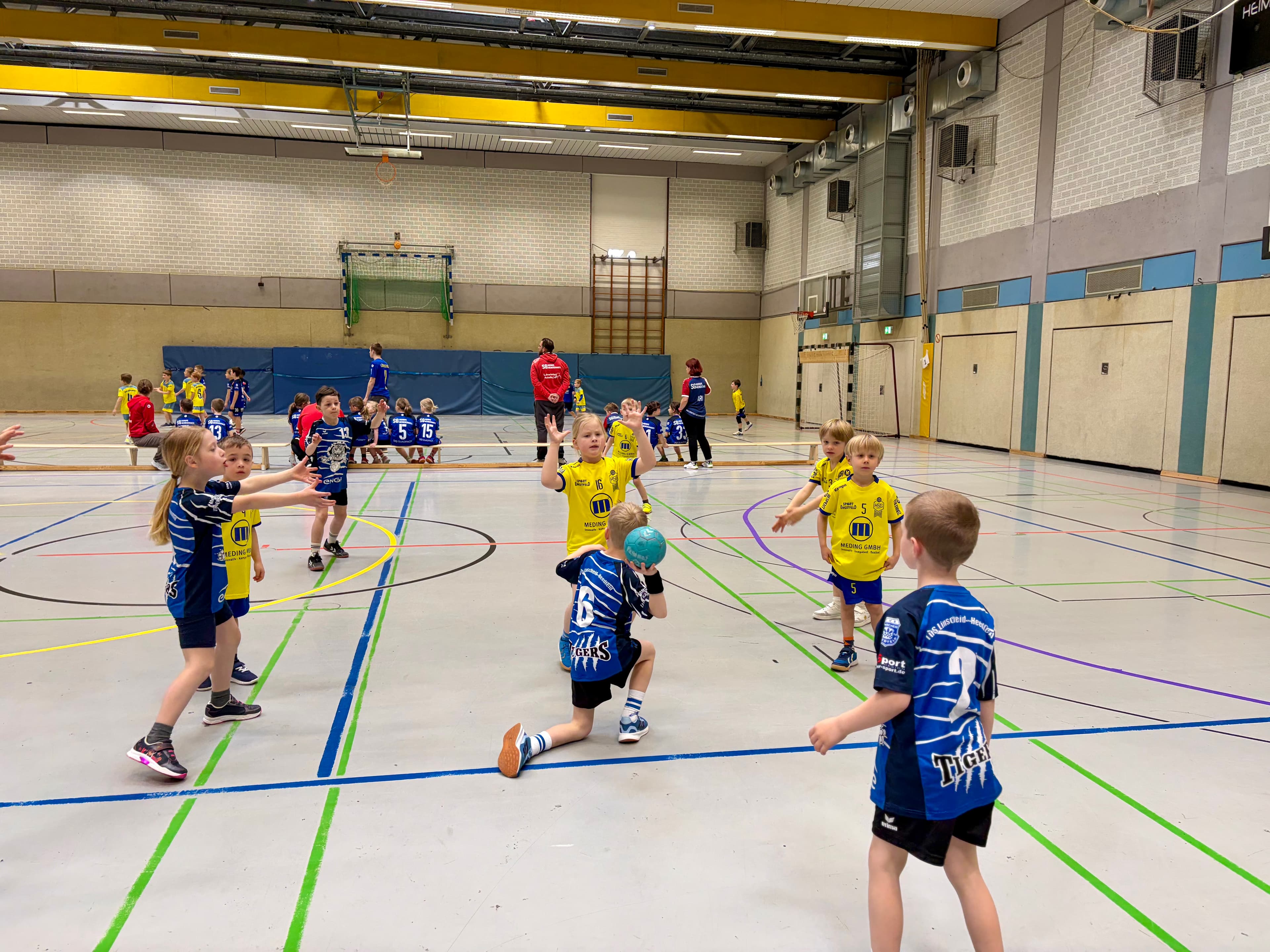 Starker Auftritt unserer F-Jugend bei den Handball-Festspielen der HSG Lüdenscheid - Bild 9